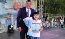 В Житикаре зажигаются звёзды